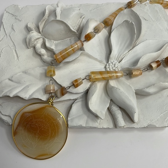 Aztec Sun Pendant Necklace- Alabaster Medallion - Picture 9 of 9